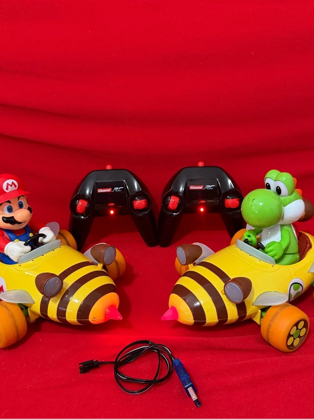 Carrera Yellow Bee Kart RC Set with Mario and Yoshi Figures